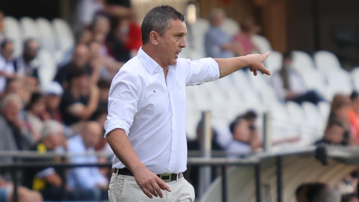 Sergi Escobar, durante el encuentro Castellón-Villarreal B en Castalia.