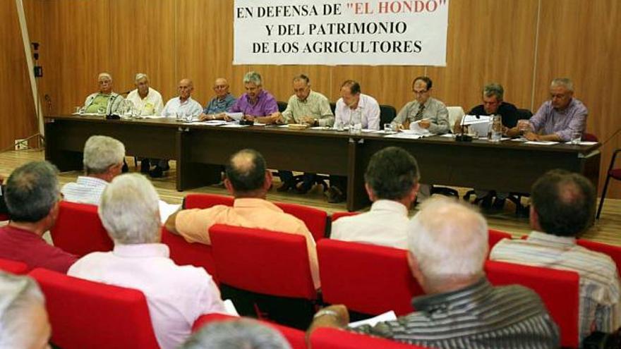 La Comunidad de Riegos de Levante celebró ayer su asamblea general ordinaria.