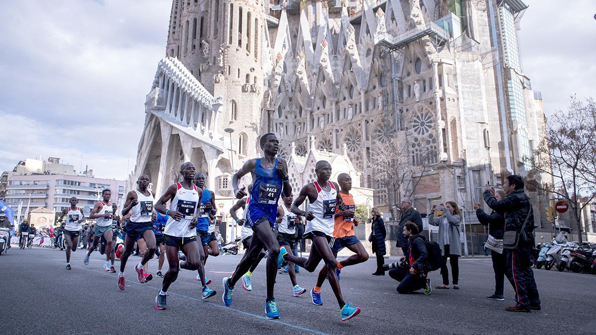 17.000 personas en las calles de Barcelona para correr la maratón de Barcelona