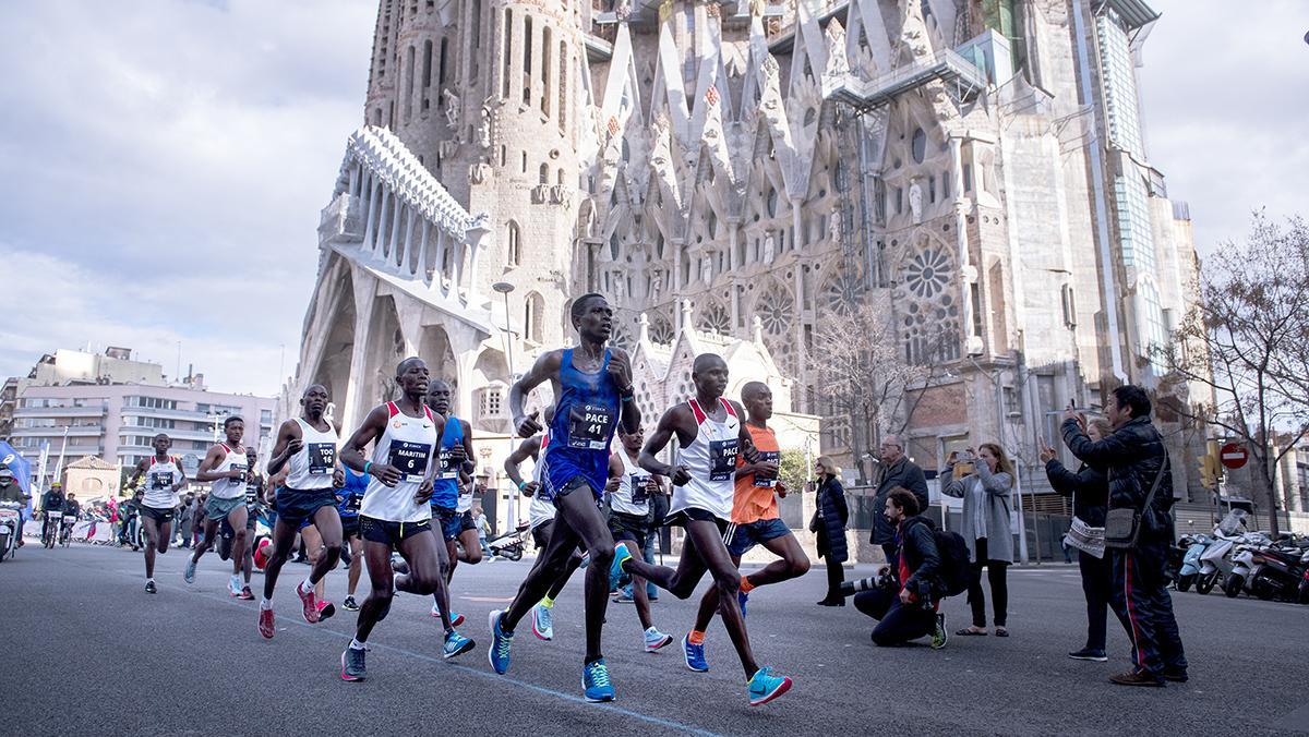 17.000 personas en las calles de Barcelona para correr la maratón de Barcelona