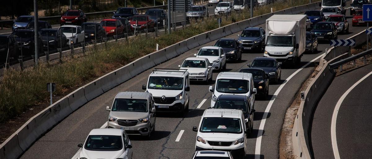 Alemania frena la aprobación del veto a los coches diésel, gasolina e híbridos a partir de 2035.