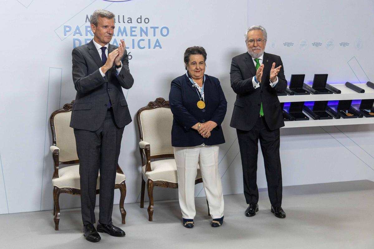 El Parlamento de Galicia reconoce el trabajo de las mujeres que lucharon por la igualdad El Parlamento de Galicia reconoce el trabajo de las mujeres que lucharon por la igualdad