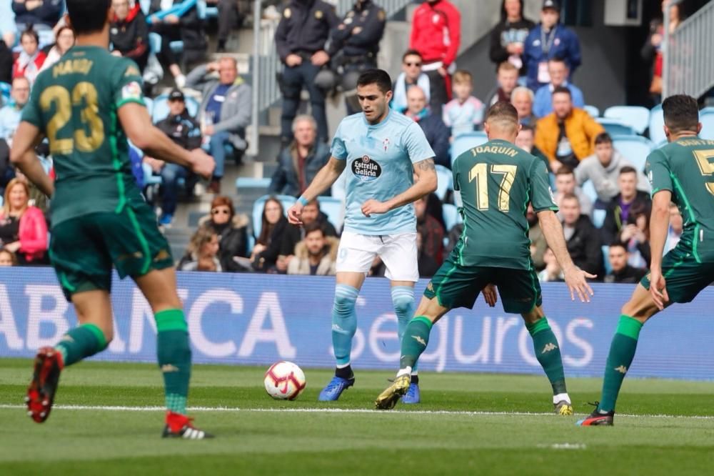 Las mejores imágenes del encuentro entre vigueses y sevillanos en el estadio vigués.