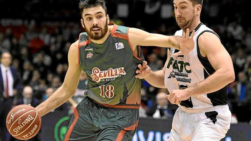 El Sevilla agafa oxigen amb una victòria èpica i deixa el Joventut tocat