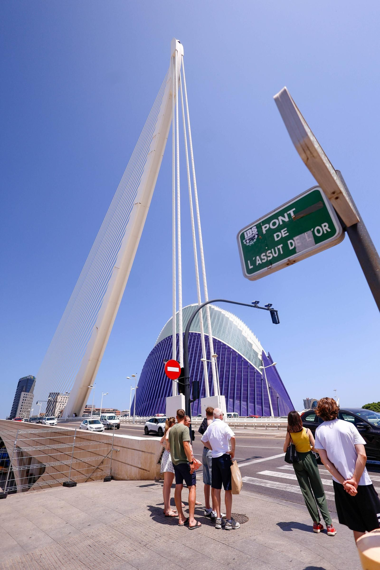 A reparación el puente atirantado de l'Assut de l'Or