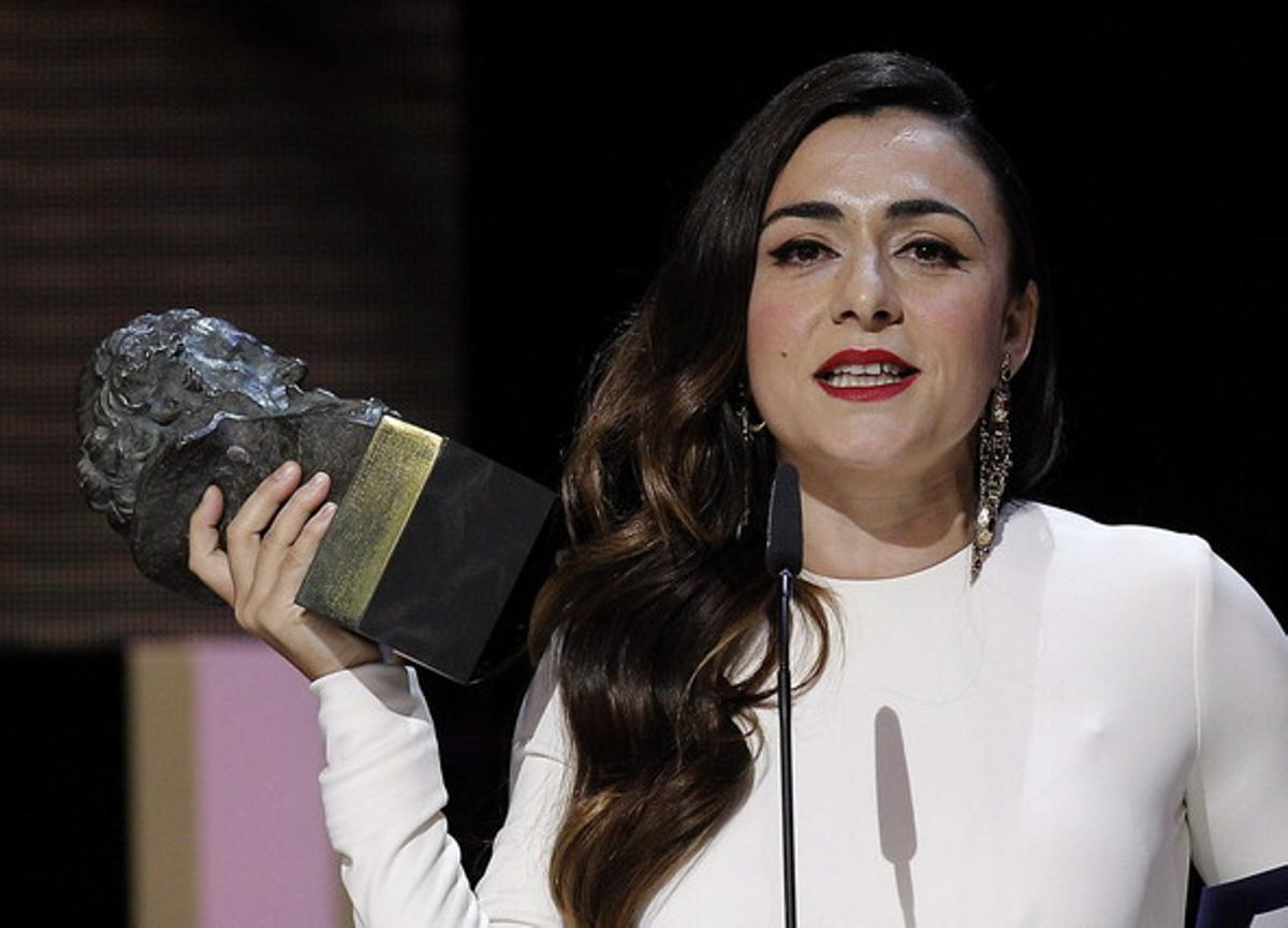 L’actriu Candela Peña agraeix el seu Goya a la millor interpretació femenina de repartiment.