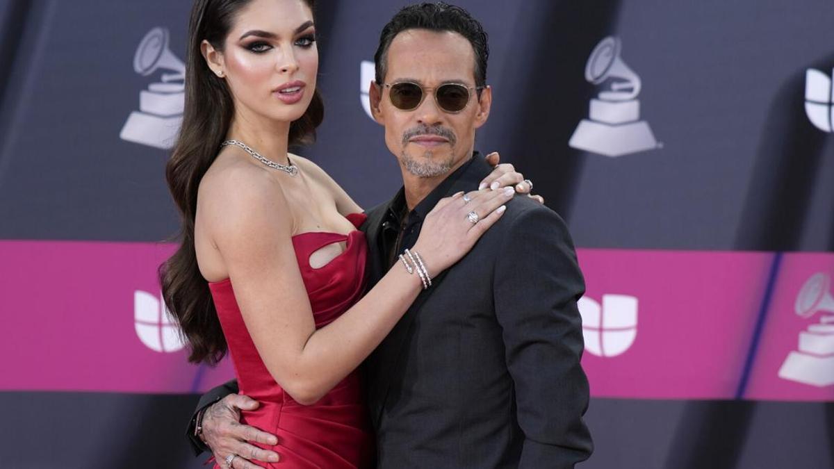 Marc Anthony y Nadia Ferreira.