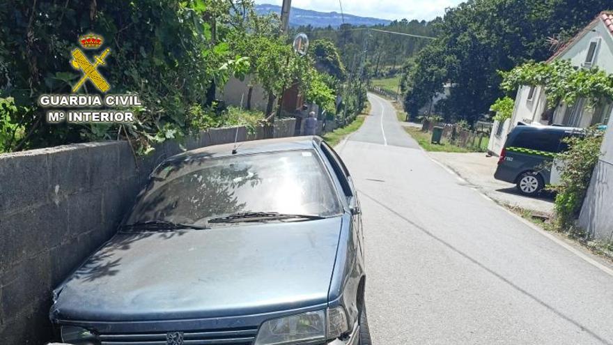 Investigan a un conductor que sufrió en accidente en Agolada por dos delitos contra la seguridad vial