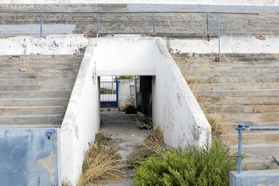 Das Estadi Balear an der Ringautobahn von Palma liegt seit viereinhalb Jahren brach. Jetzt will Atlético Baleares seine frühere Heimstätte wieder auf Vordermann bringen.