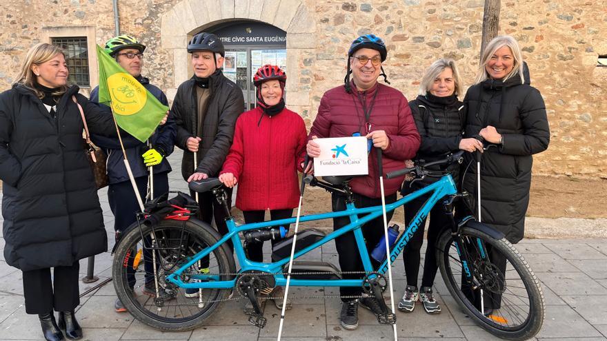 Mou-te en Bici adquireix dues bicicletes tàndem per a invidents