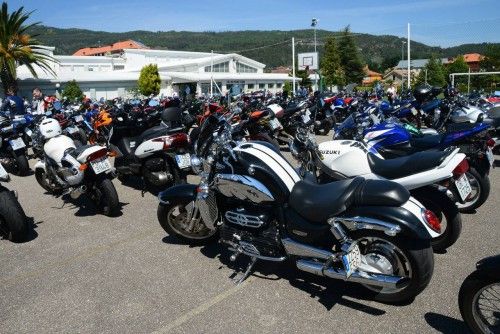 Moaña y el mundo del motor acompañan a Dani Rivas en su funeral