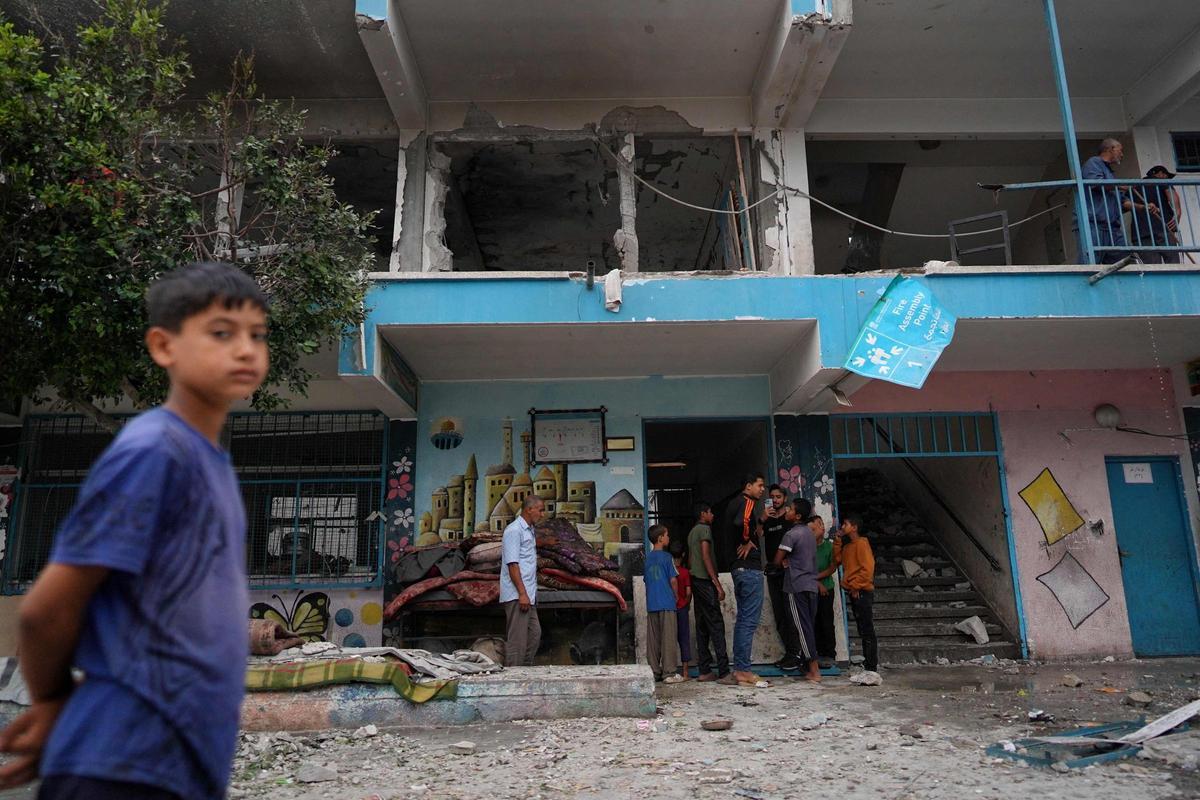 Al menos 32 muertos en un bombardeo de Israel en una escuela de la ONU en Gaza