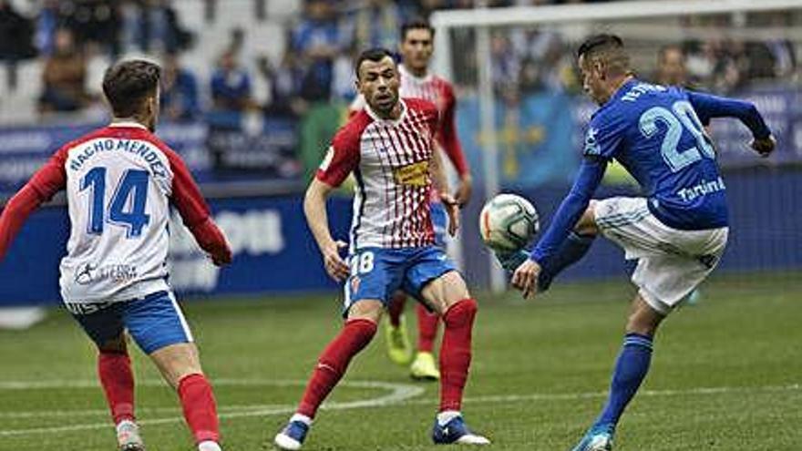 Imagen del partido disputado ayer en el Tartiere.