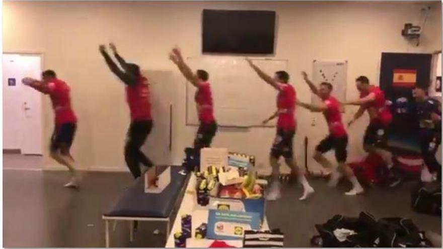 Los Hispanos celebran el pase la final europea al grito de &quot;Estefaníaaaa&quot;