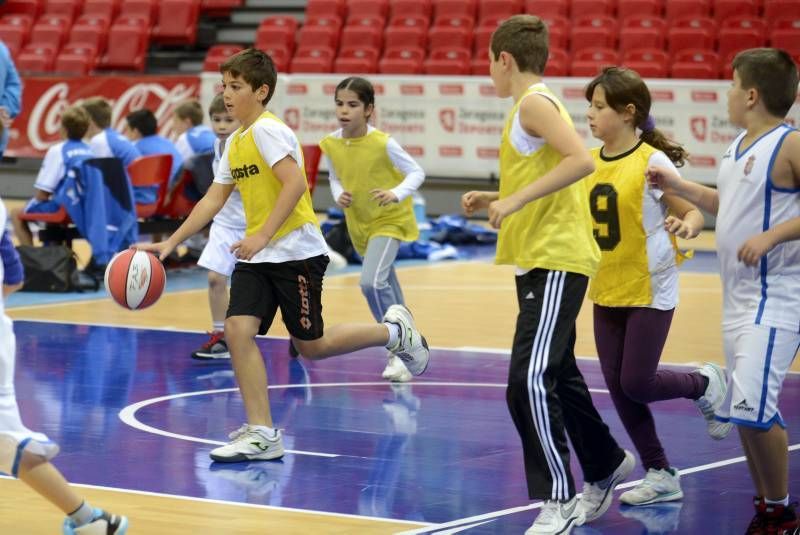 DÍA DEL MINIBASKET. Partidos de las 11:15 horas