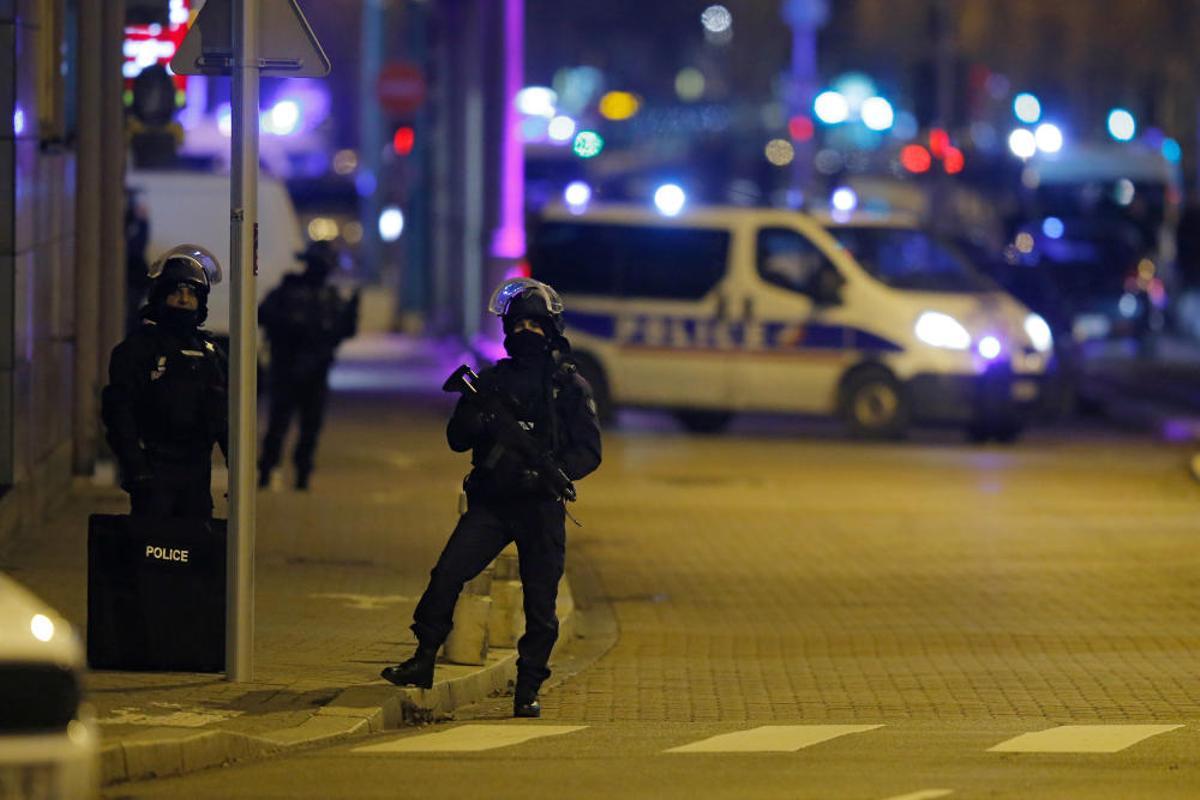 Abatut el terrorista d''Estrasburg. Abatut el terrorista d''Estrasburg.