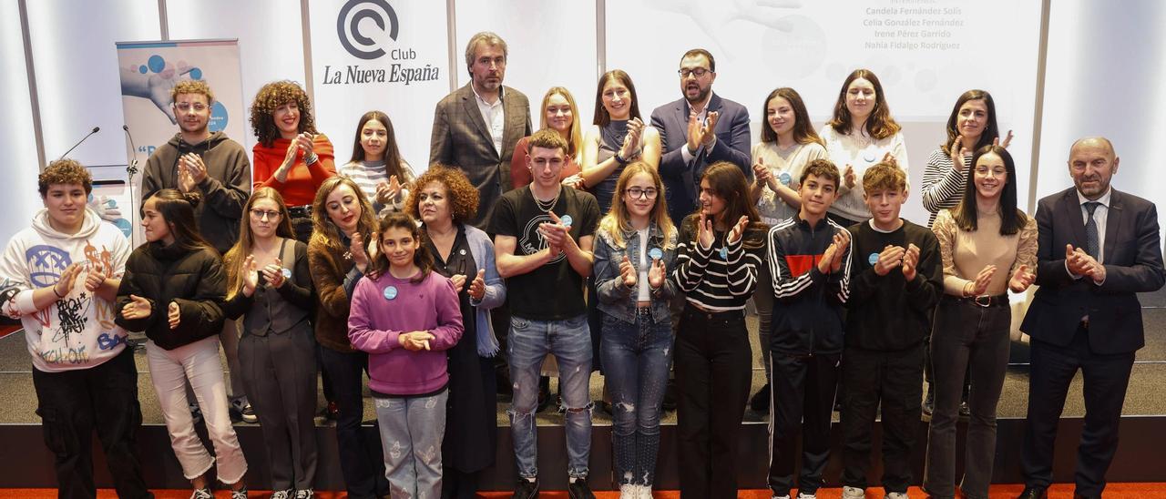 Barbón llama a los jóvenes a frenar el acoso: "La crueldad con los demás no tiene cabida"