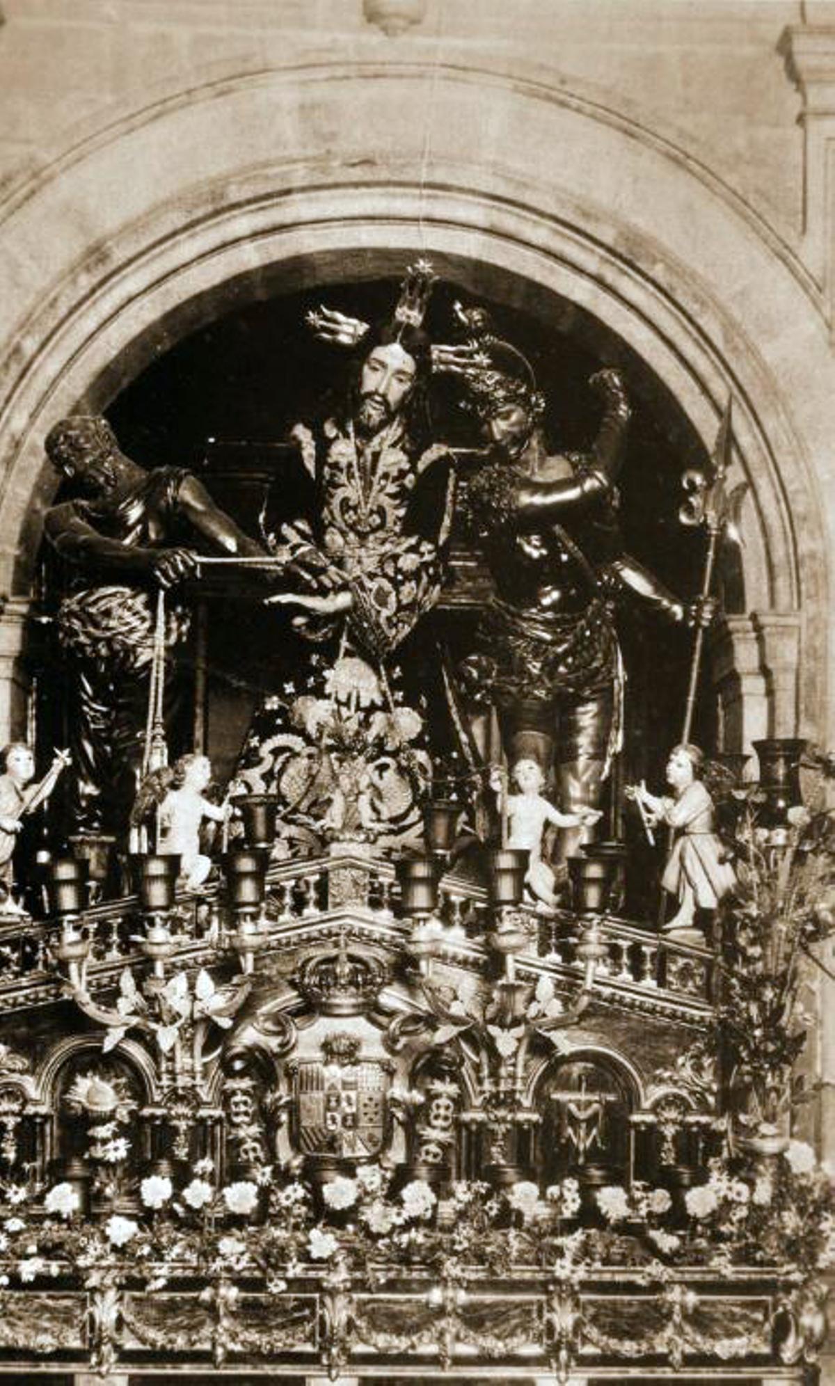 El grupo escultórico de Gutiérrez de León de la Puente del Cedrón, en los años 20 del siglo pasado.
