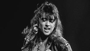 A Sabrina no se li va escapar una teta