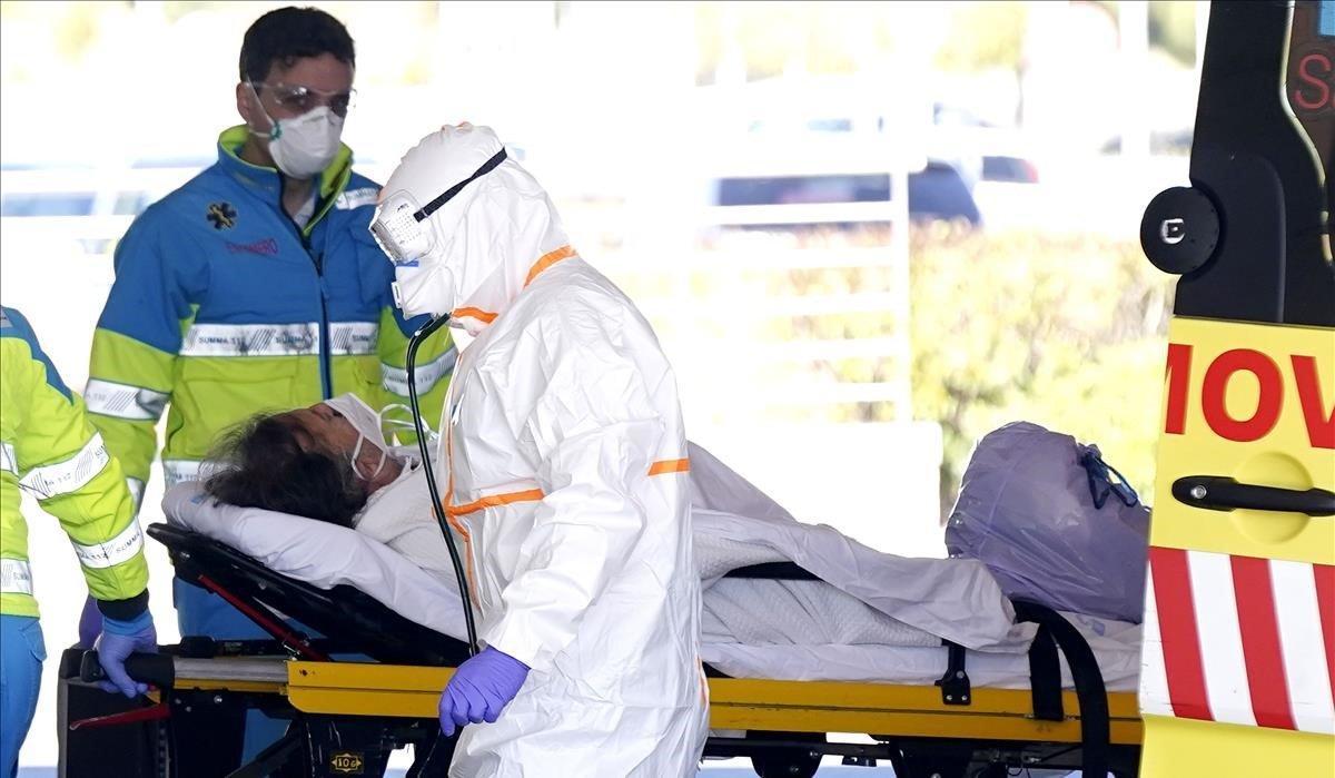 undefined53013096 madrid 03 04 2020 sociedad coronavirus hospital puerta 201024193536 undefined53013096 madrid 03 04 2020 sociedad coronavirus hospital puerta 201024193536