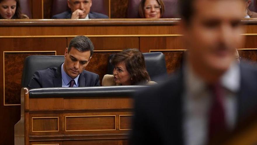 Sánchez alerta a Casado de que se está echando en brazos de la España «rancia»