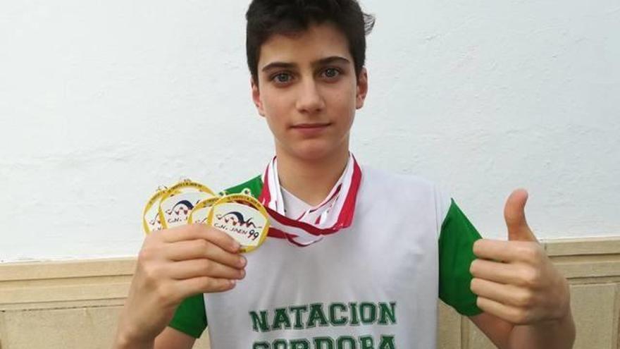 Vargas bate dos récords andaluces de base en Jaén