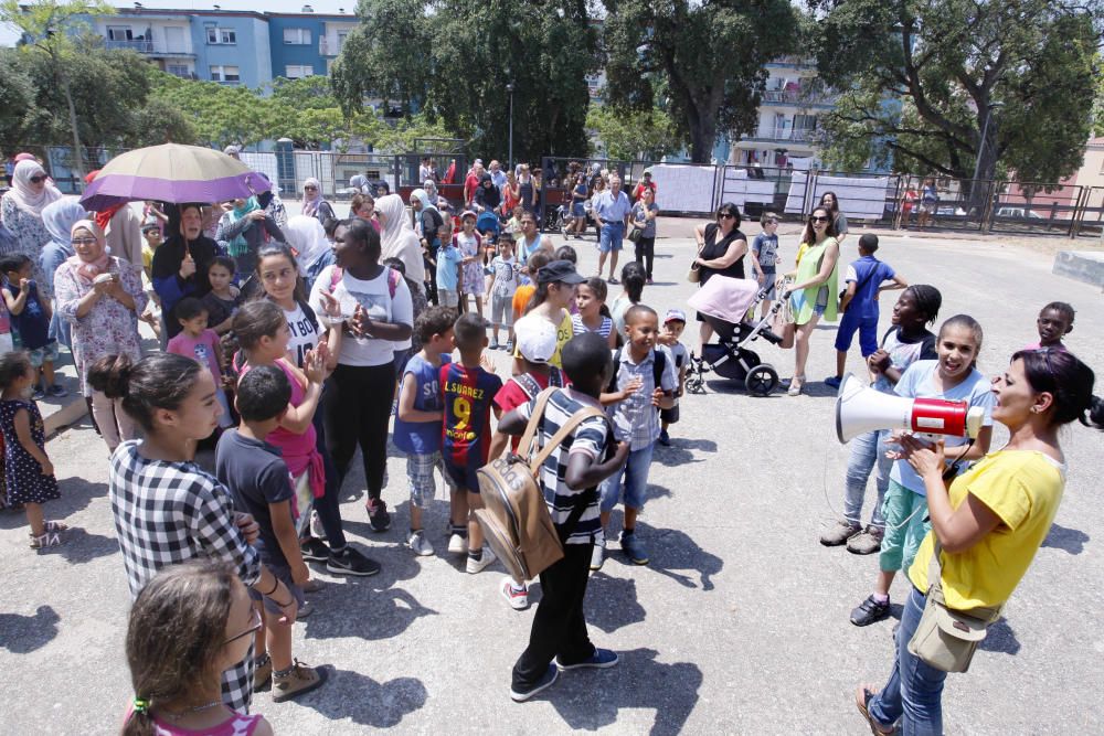 Protesta a l'escola Baldiri Reixach