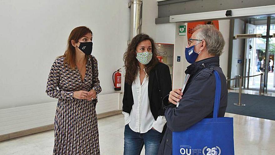 Victoria Teijeiro y Paula Cons presentaron ayer la película.