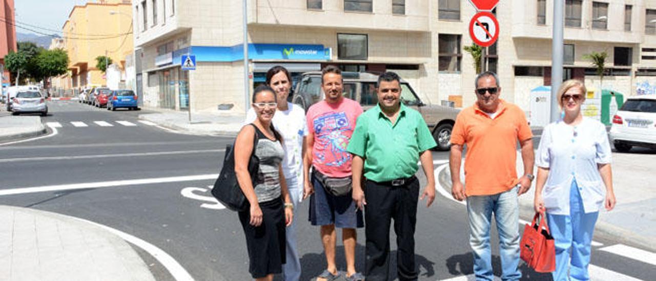 Juana Romero, Mercedes González, Juan Carlos Rodríguez, Adrián Ojeda, Antonio Marrero y Loli Martín.