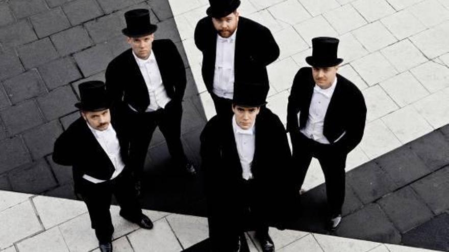 El grupo sueco The Hives es una de las bandas más destacadas del cartel de este año