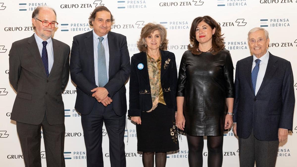 Eduardo Costas, Alejandro Sopeña, Maria Luisa Carcedo, Irene Lanzaco y Luis Pablo Rodriguez.