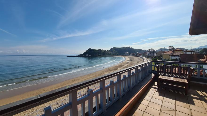 La casa de indianos que se vende a los pies de la playa en Ribadesella