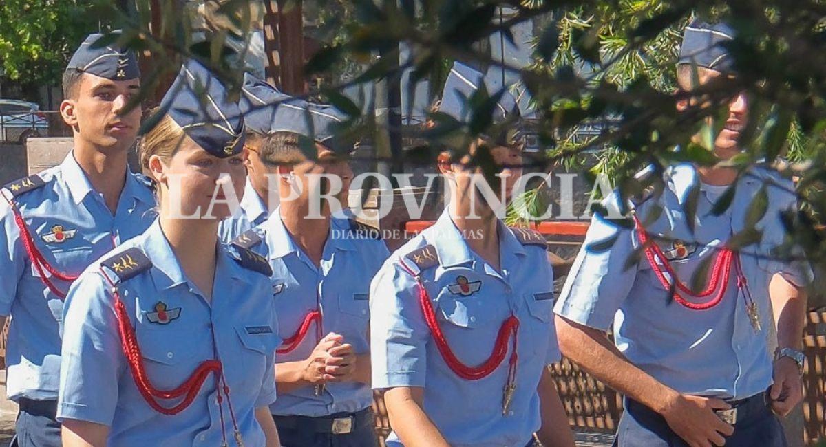 La princesa Leonor en Tejeda (Gran Canaria), junto a sus compañeros de la Academia General del Aire y del Espacio