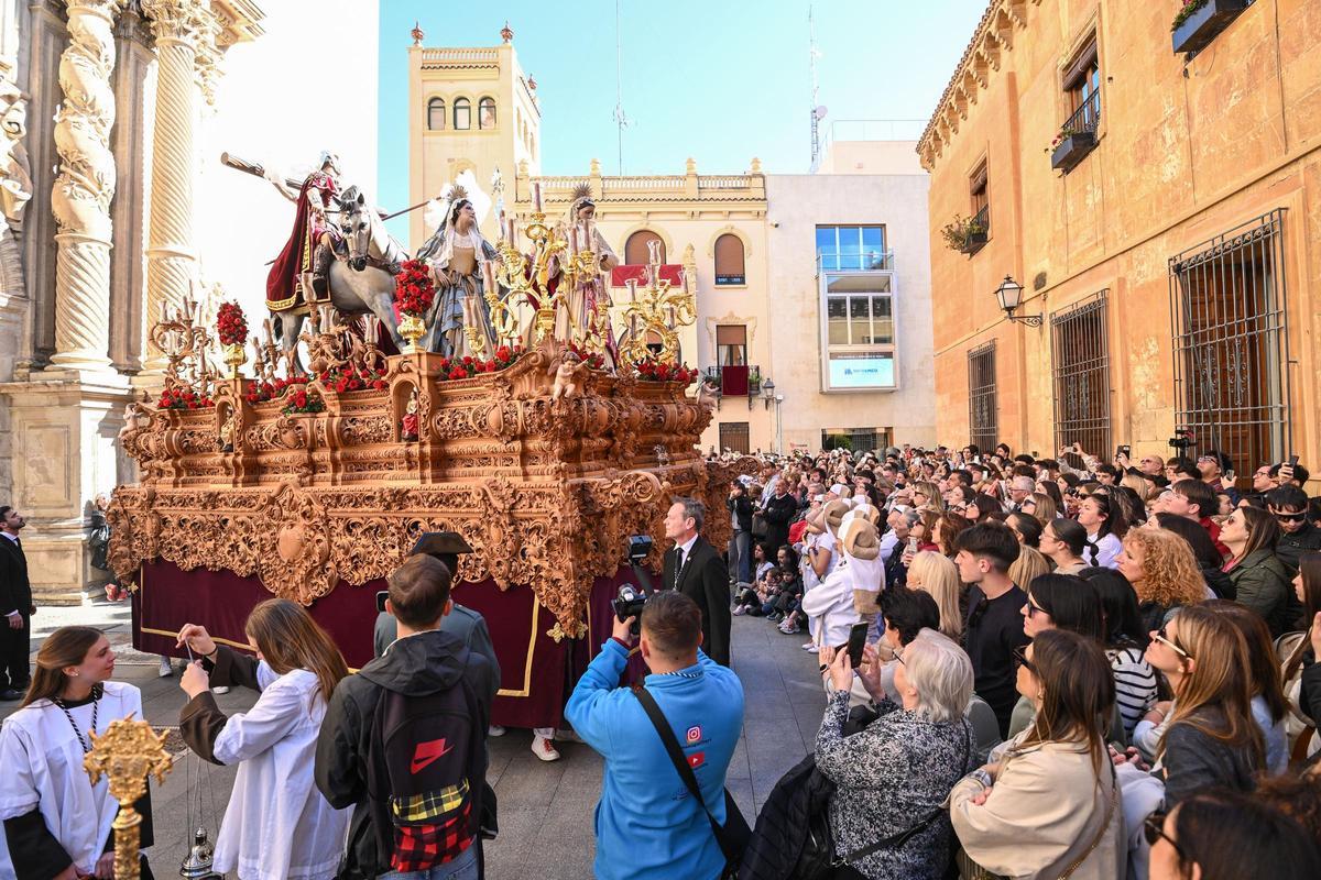 Así salen las procesiones en Elche este Martes Santo Así salen las procesiones en Elche este Martes Santo