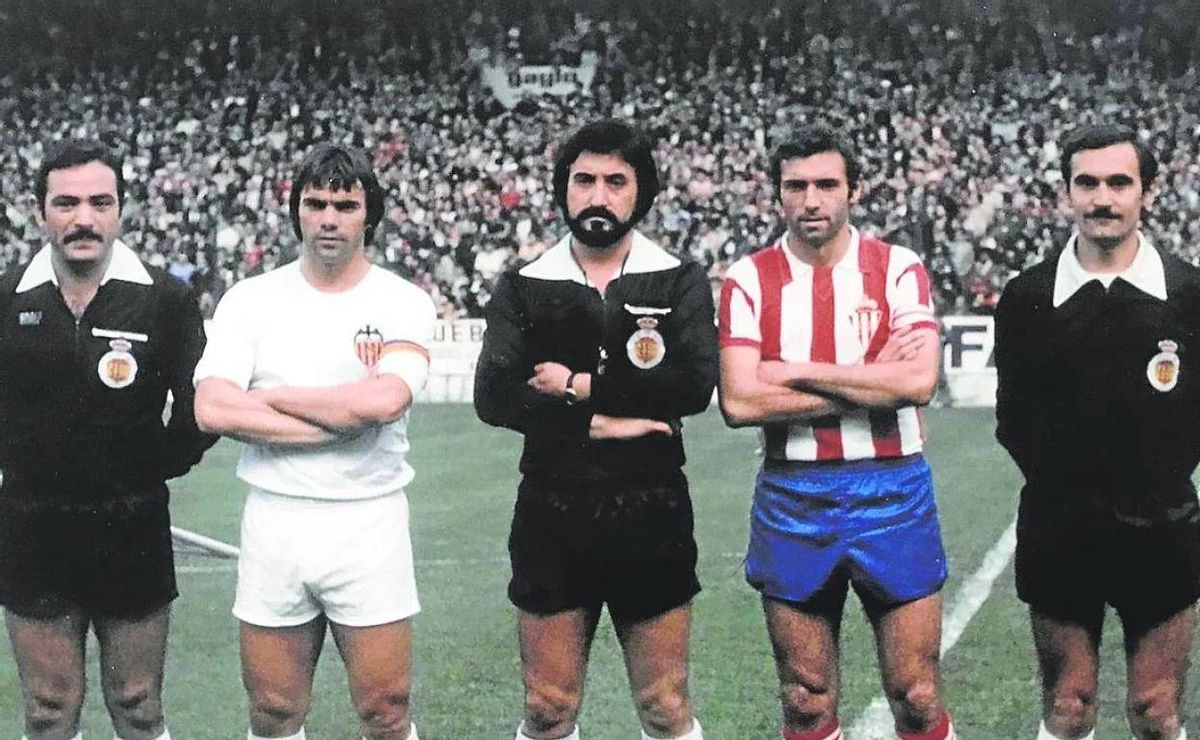 Cerveró, fallecido el 17 de julio de 2024, firmó 277 partidos oficiales con el Valencia CF.