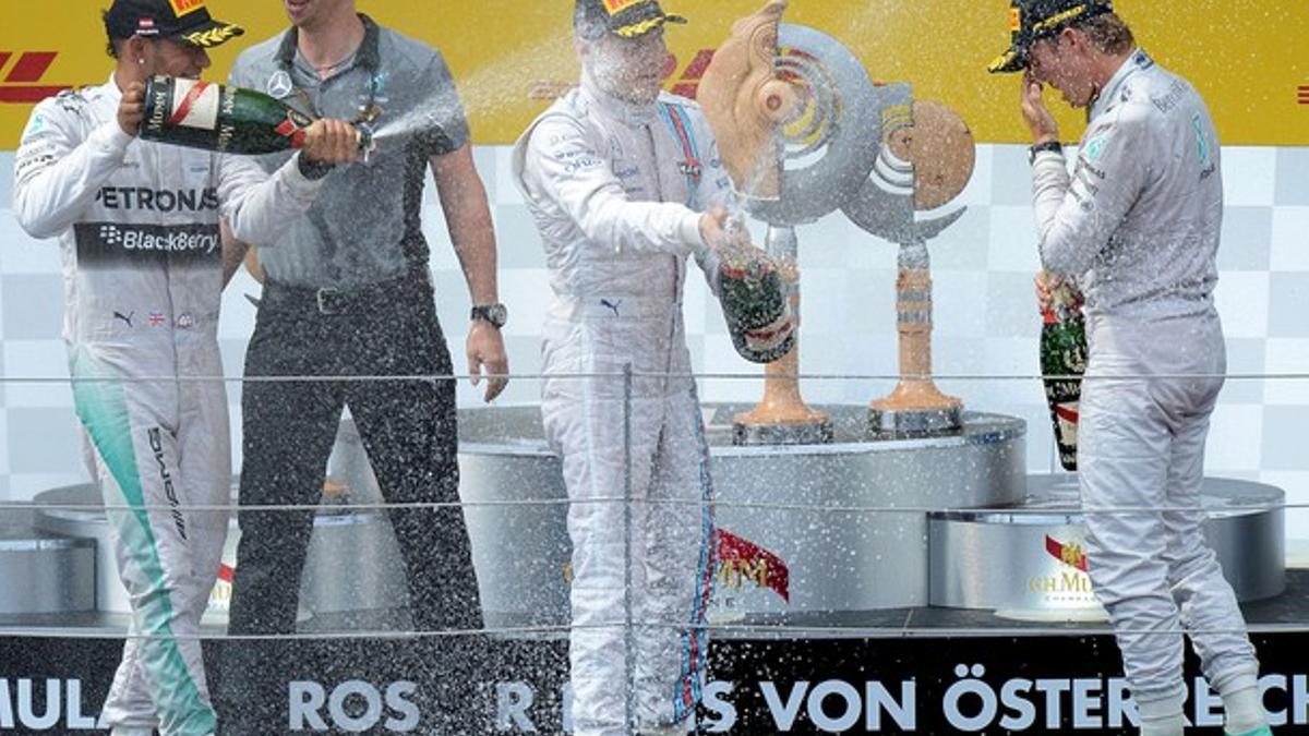 El podio de Austria: Lewis Hamilton, Valtteri Bottas y Nico Rosberg, este domingo.