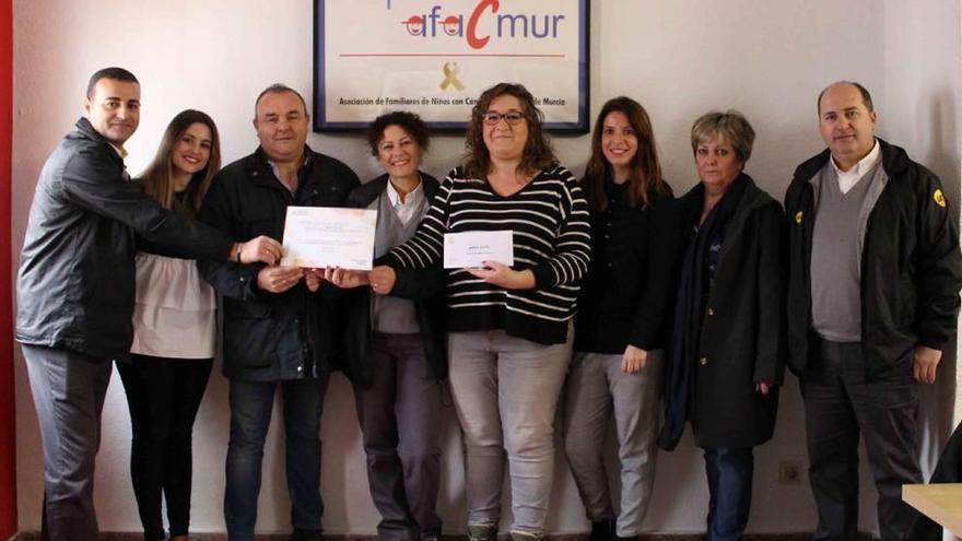 Autobuses LAT recauda 2.150 euros solidarios