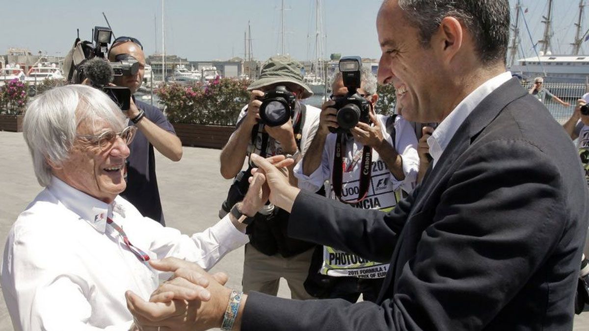 Camps y Bernie Ecclestone, en 2011 en el Circuito Urbano de Valencia