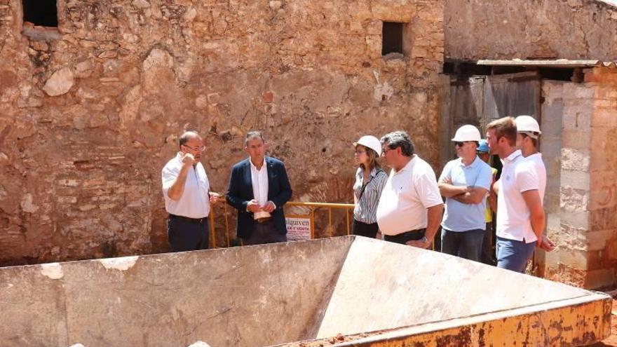 Comienzan las obras de apuntalamiento y mejora del entorno del Molí la Vila