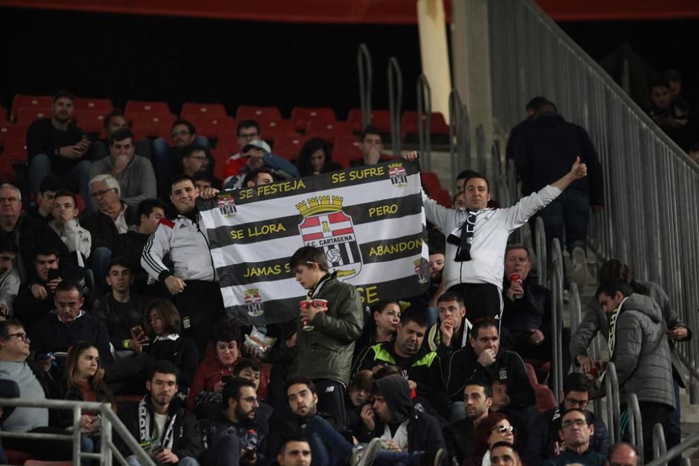 Ambiente en las gradas del Real Murcia - FC Cartagena