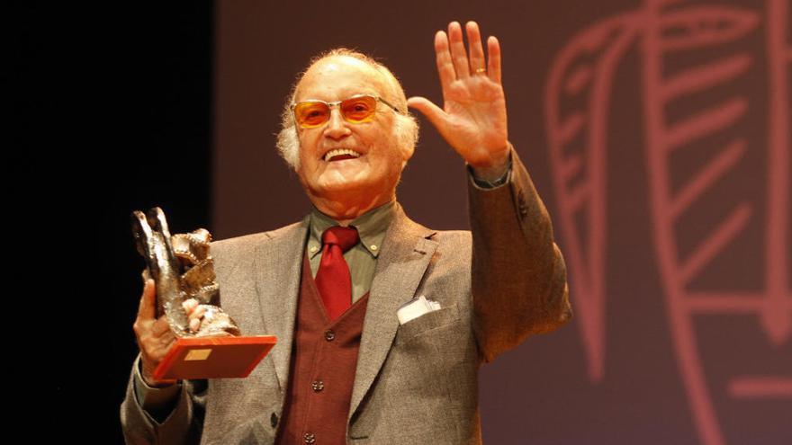 Gil Parrondo, durante un homenaje en el Festival de Cine de Gijón,en 2012.