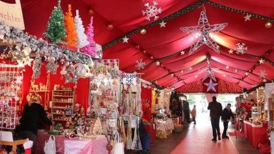 El Mercat de Nadal en el bulevar Abel Matutes en una imagen del año pasado.