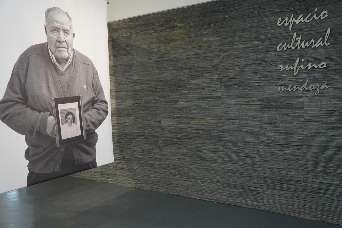 Entrada de la exposición en el Rufino Mendoza.