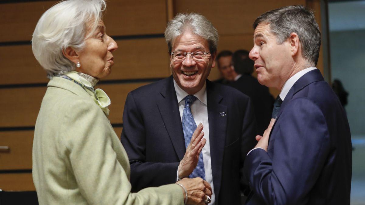 La presidenta del BCE, Christine Lagarde, el comisario de Economía, Paolo Gentiloni, y el presidente del Eurogrupo, Paschal Donohoe.