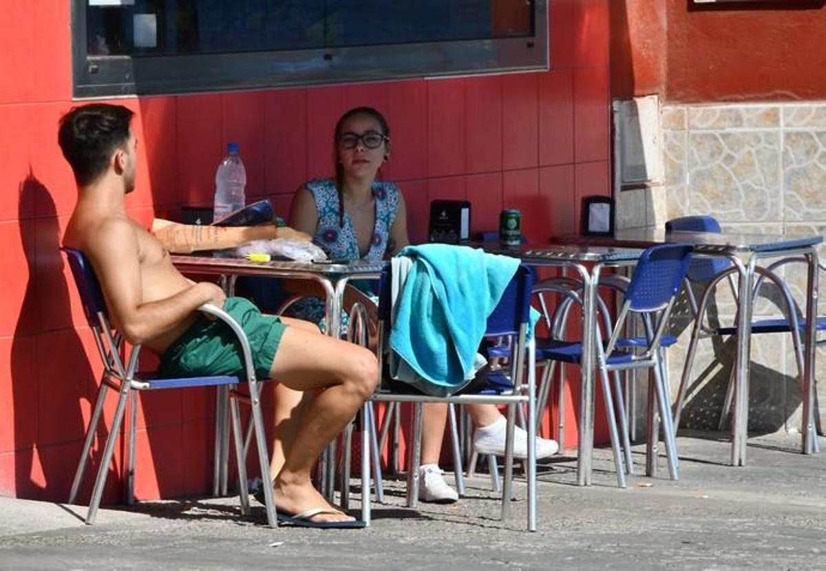 30/10/2019 TELDE.   Calor en Octubre en la playa de Melenara.   Fotógrafa: YAIZA SOCORRO.  | 30/10/2019 | Fotógrafo: Yaiza Socorro