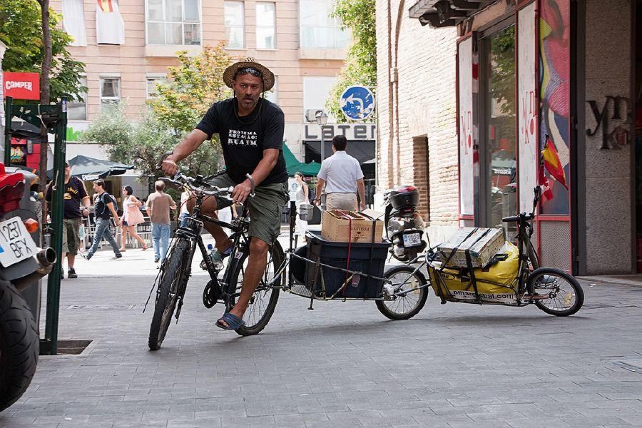 Omar Ruiz-Díaz recorre el mundo con su bicicleta