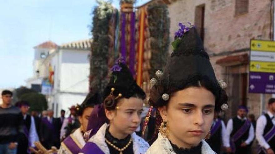 Villar del Pedroso celebra su peculiar Carnaval de Ánimas