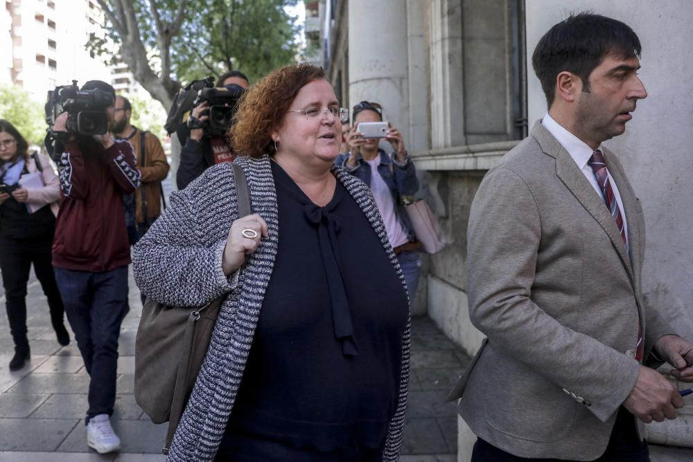 El ex número dos de Ruth Mateu la  contradice sobre los contratos de Més