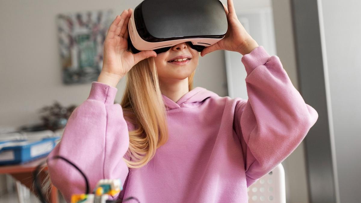 Consigue que tu hijo aprenda matemáticas divirtiéndose con estas gafas de realidad virtual