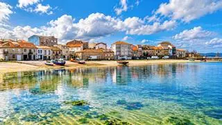 El pueblo junto al mar ideal para recorrer a pie y comer "las mejores vieiras de España"
